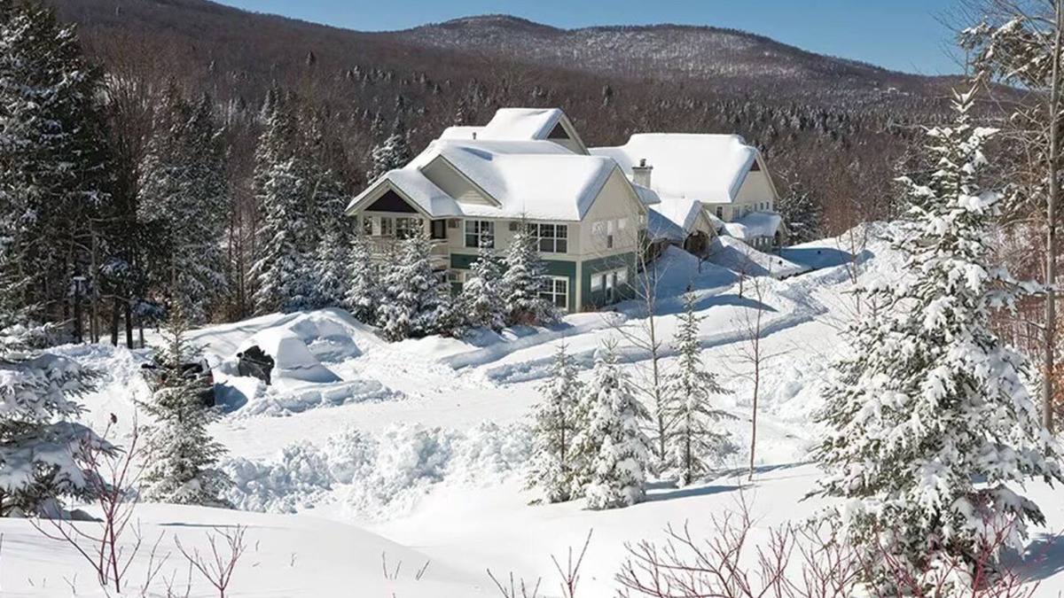 Jeffersonville Resort | Smugglers Notch Awarded #1 Resort in the East by SKI Magazine Reader Survey 2023