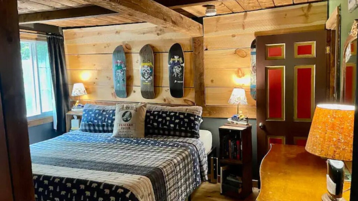 Waterbury Cabin | Smugglers' Notch - Grunberg Haus Inn & Cabins