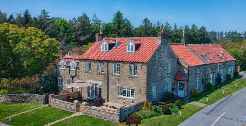 Ravenscar House | Smugglers Rock Cottages