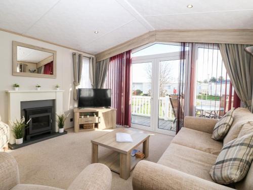 St George House | Snape Lodge