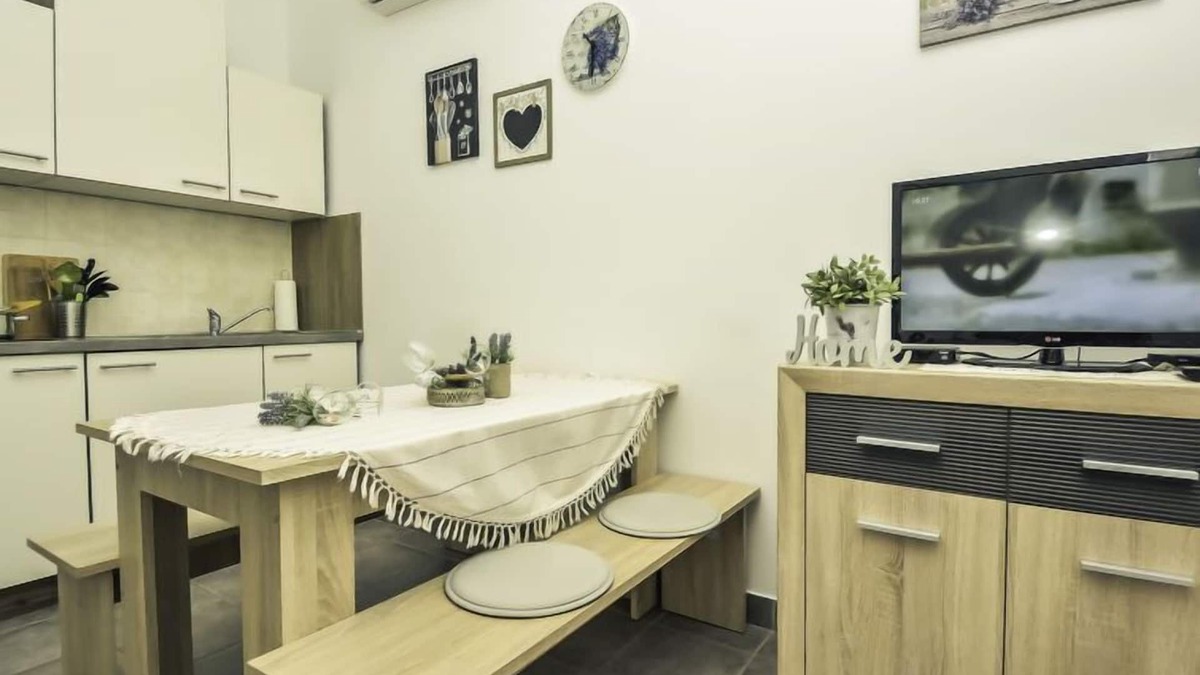 Karlobag Apartment | Snježana by Interhome