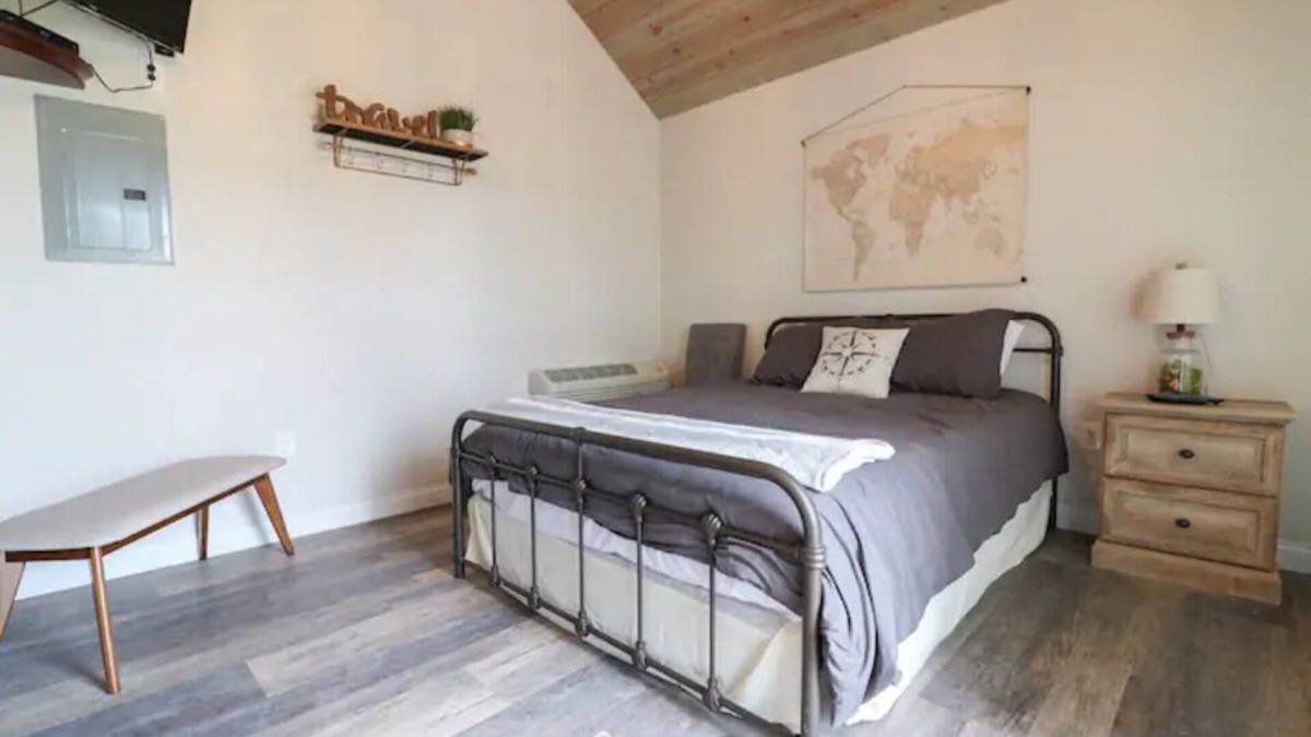 Dry Ridge Cottage | Snoozer - Close to the Ark Encounter