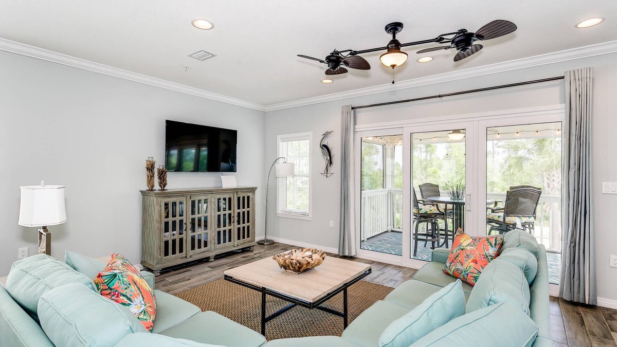 Ono Island House | Snow Birds Welcome! | Screened Balcony | 18-Hole Golf | Private Beach Club | Pools