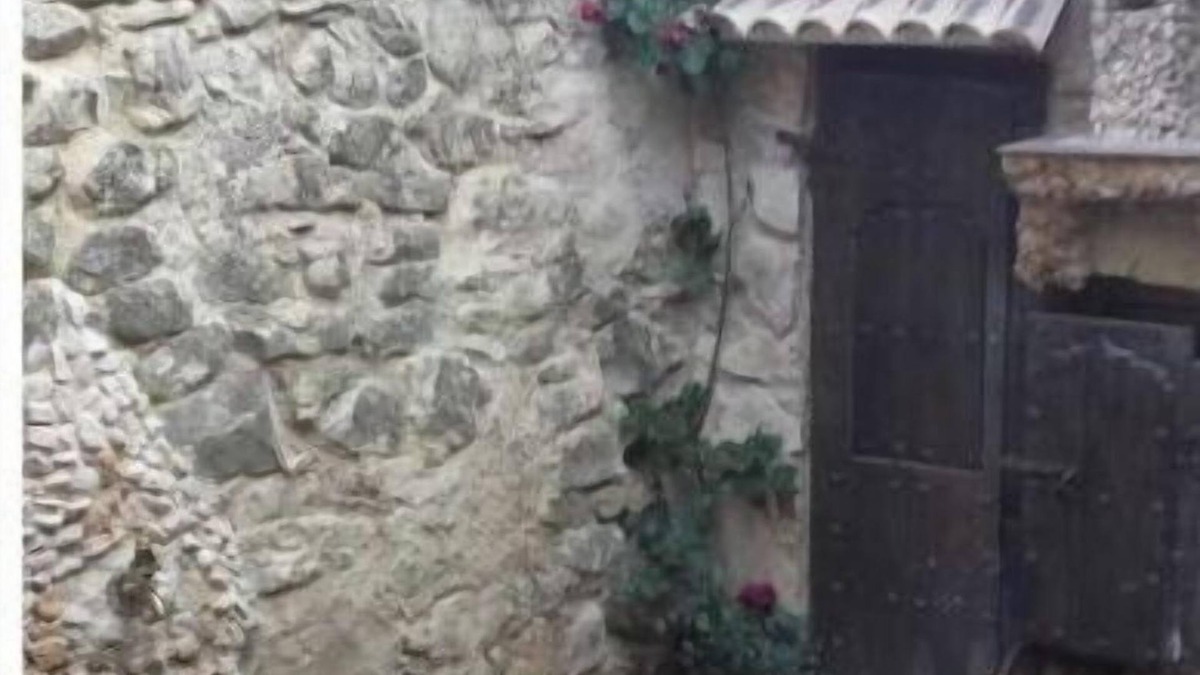 Iznatoraf House | Snow Well House
