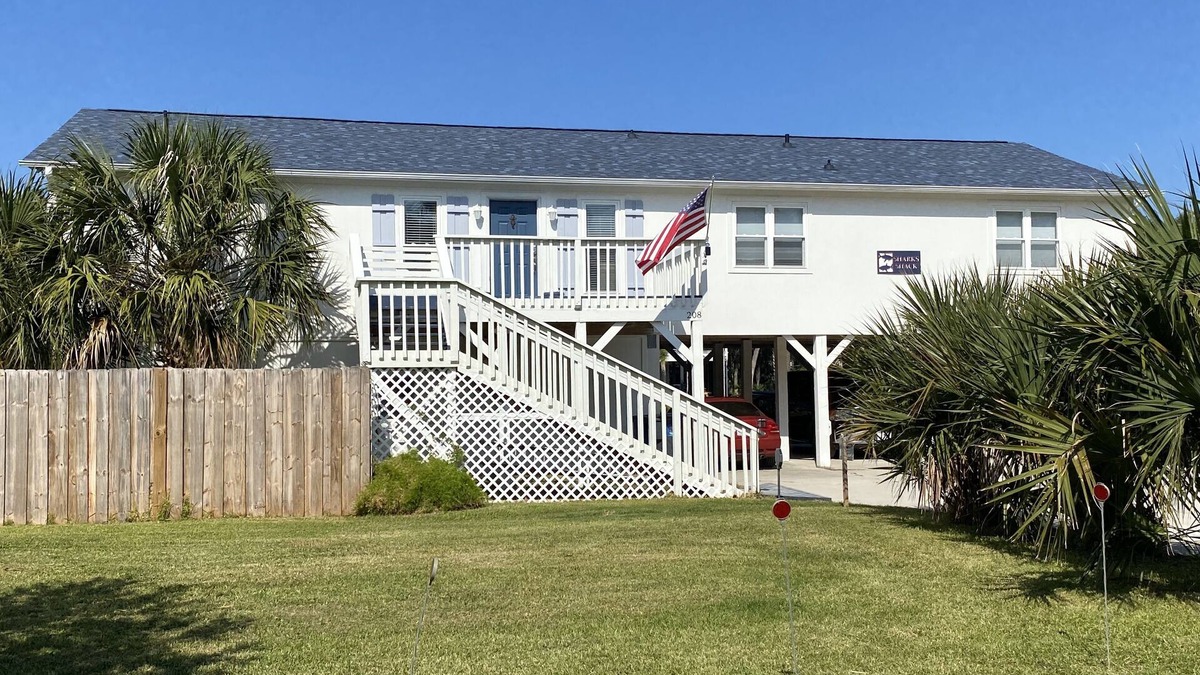 Edisto Island House | SNOWBIRD DISCOUNT! Partial OCEAN VIEW! Fenced yard bring doggo. WaterFront DOCK