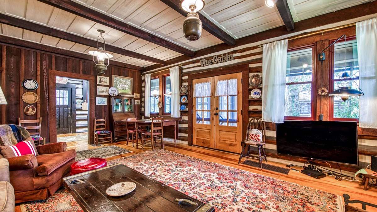 Lake Junaluska House | Snowbird-friendly house near golf with pool, mountain view, gas grill, & deck