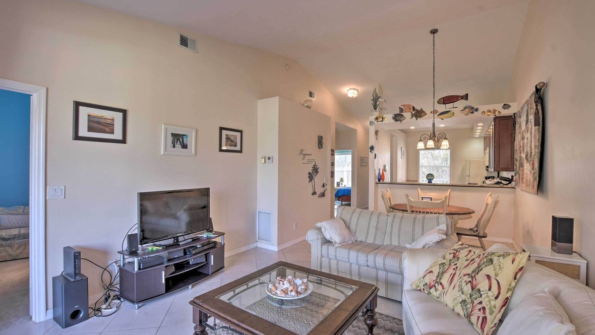 Lely Condo | Snowbird's Escape: 6 Mi to Beach & Old Naples!