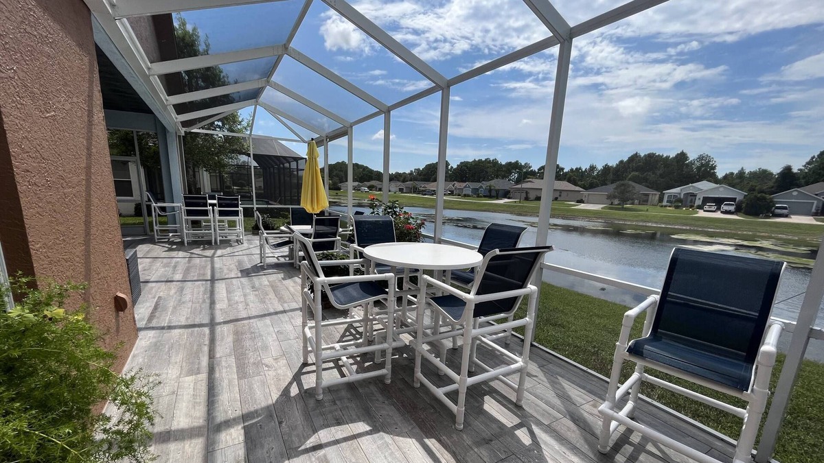 Weeki Wachee House | Snowbirds Welcome! - Glen Lakes Golf Community Home w/Pond Views, Clubhouse, Pool, Tennis!