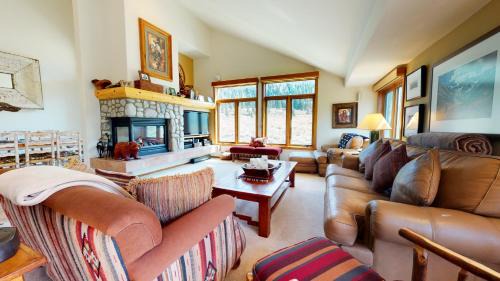 Mammoth Lakes Apartment | Snowcreek #760 condo