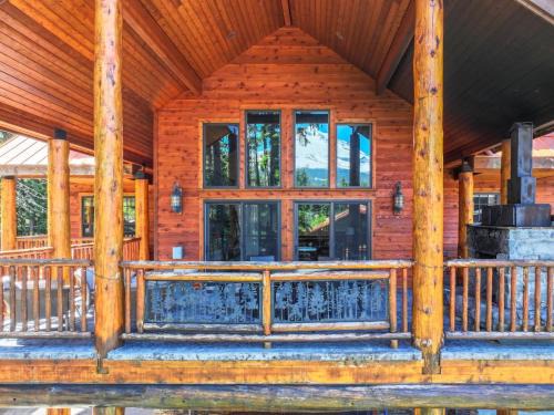 Government Camp House | Snowed Inn - Meredith Lodging