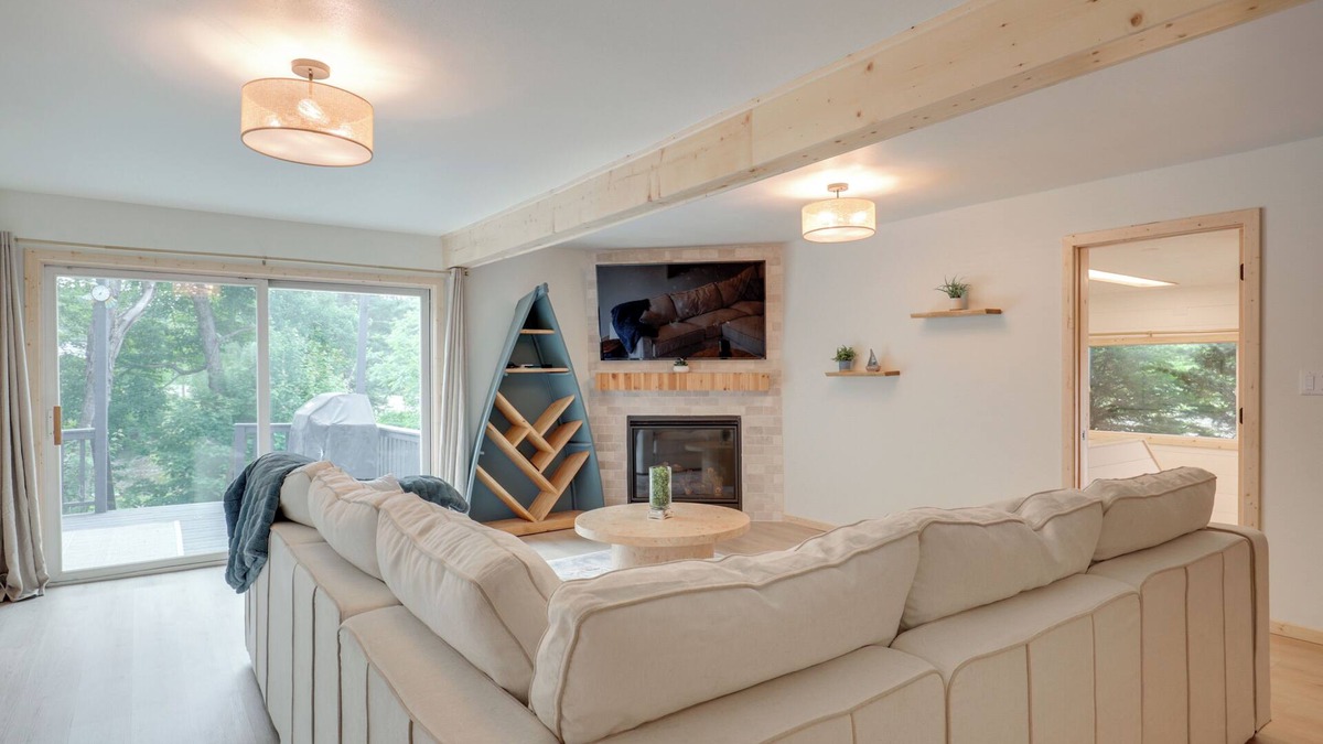 Elcho Cabin | Snowmobile Trail On-Site: Cozy Post Lake Retreat