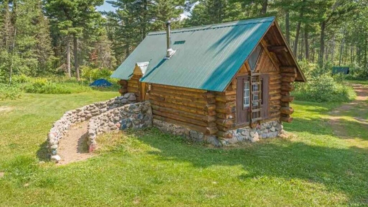 Isabella House | Snowshoe Cabin - Spacious Rustic Retreat w/Loft