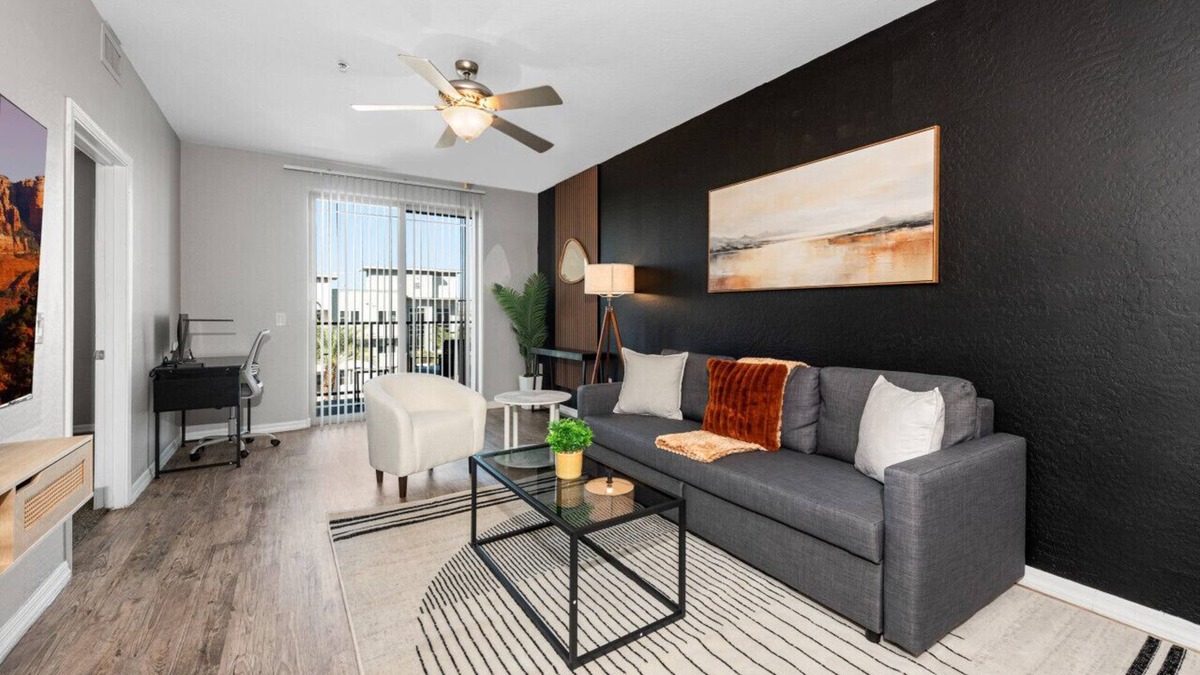 Tempe Apartment | Snug 2BR Near ASU|Pool, Gym & Pet-Frndly