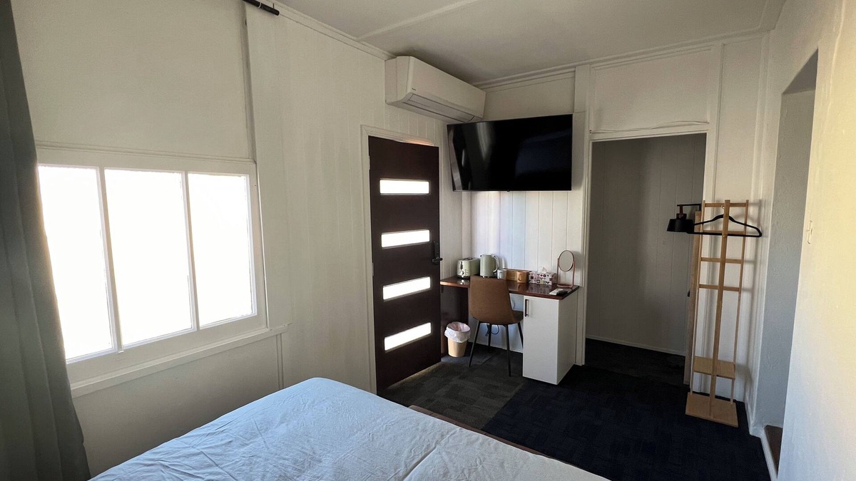 Renmark Apartment | Snug & Cosy Unit with Relaxing Bath