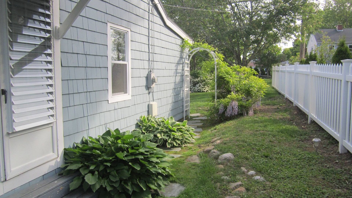 Snug Harbor Cottage | Snug Harbor Cottage for rent in sought-after coastal community of Wakefield, RI