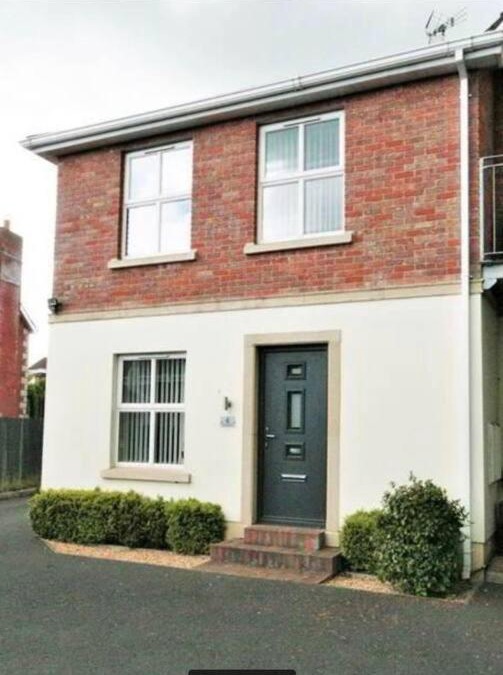 Dromore House | Snug House - Dromore Village - Lagan River View