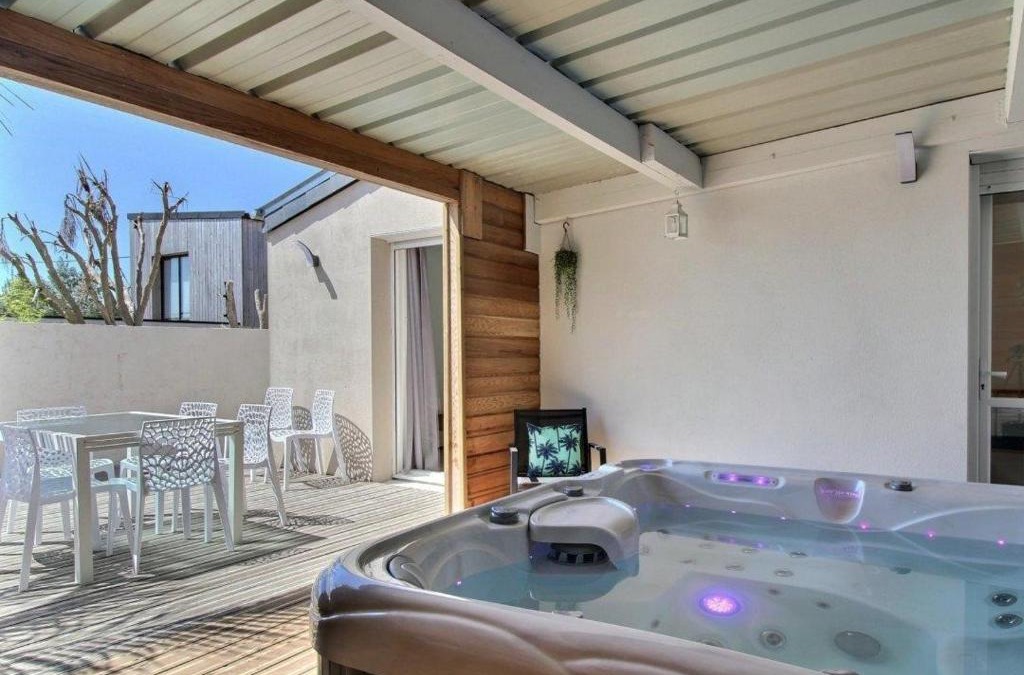 Locmaria-Plouzane House | So Chic Kerfily