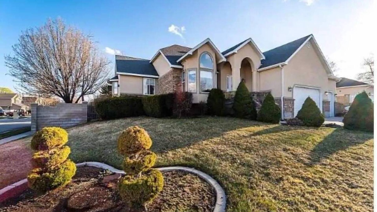 South Jordan House | So clean, so big and so much family fun!