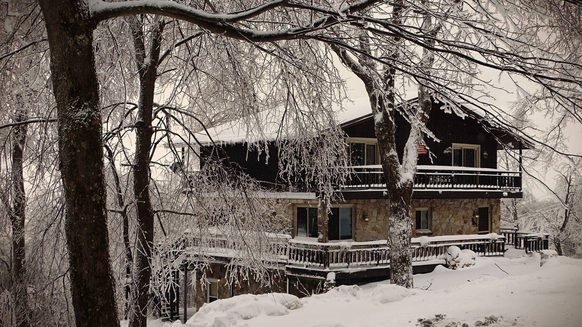 Champion House | So close to everything in the Laurel Highlands.