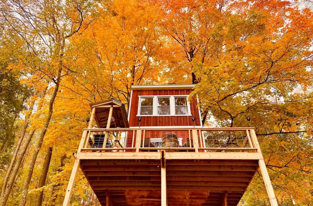 Tunkhannock Ski Chalet | So Secluded and Magical with Easy Access and Pet Friendly