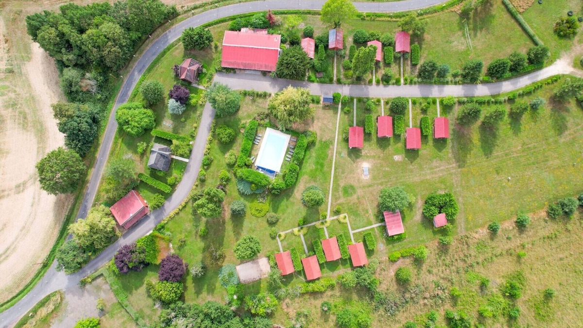 Sainte-Genevieve-des-Bois Villa | So Villa les Cabanes (45) - Heated swimming pool - City Stadium - 1h30 Paris - 62p