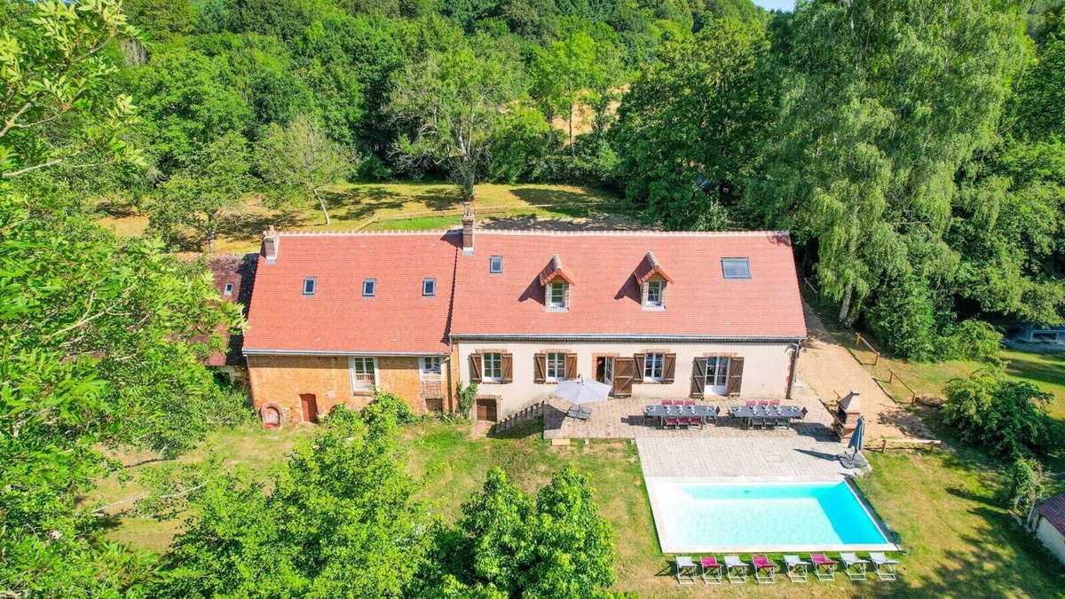 Beaumont-les-Autels Villa | So Villa Moulin du Vinet (28) - Heated pool - Basketball - 1h30 Paris - 26p.