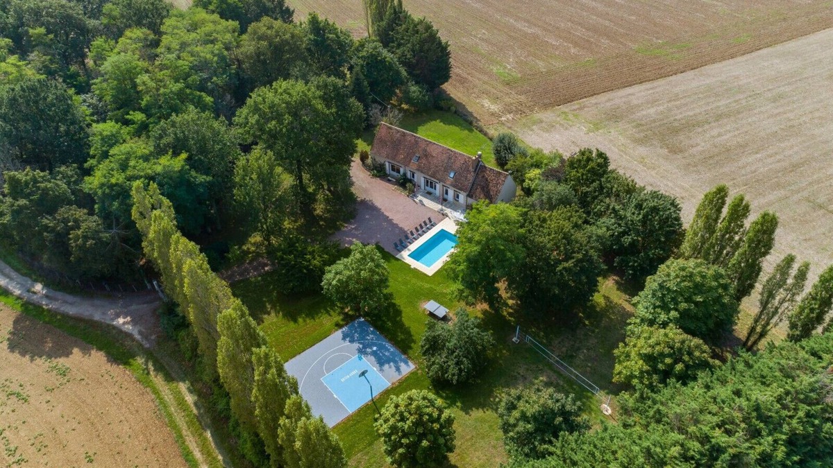 Courtemaux Villa | So Villa Ramènerie (45) - Heated swimming pool - Basketball - 1h30 Paris - 26p.