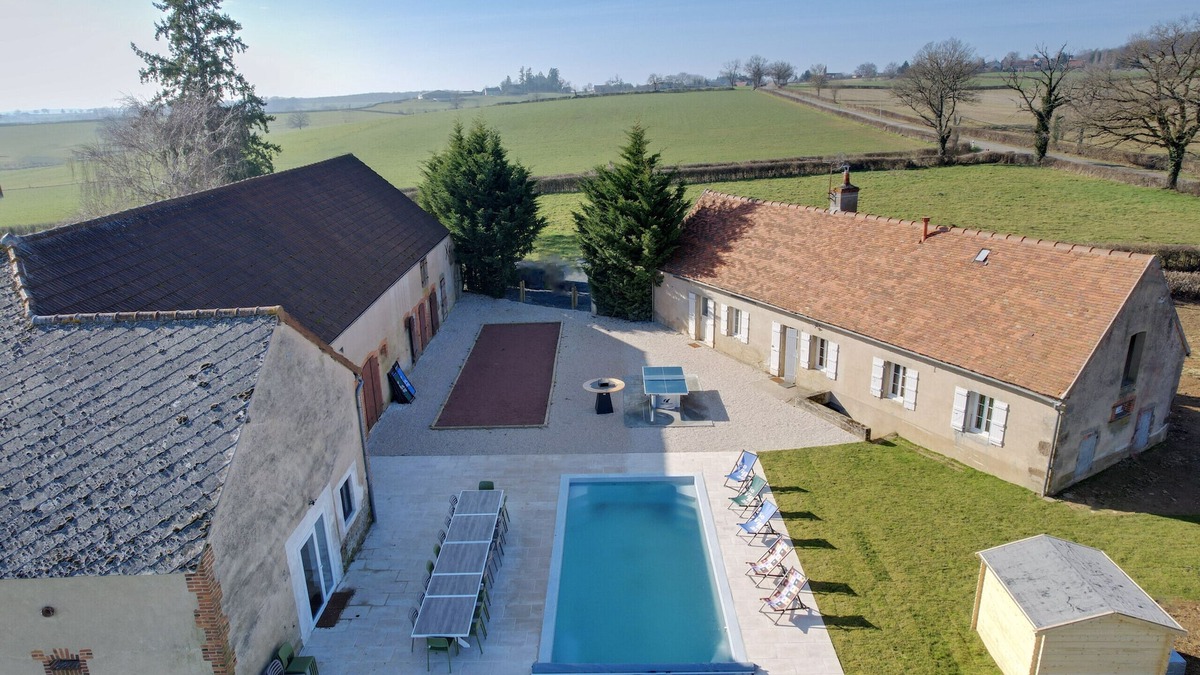Mont Villa | So Villas Fougères (71) - Heated swimming pool - Basketball - 2h from Lyon - 30p.