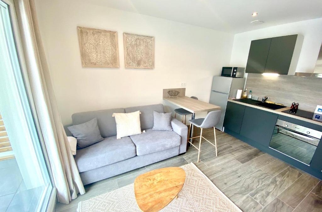 Annemasse Apartment | SOBNB PEARL - Studio Neuf avec terrasse au centre-ville