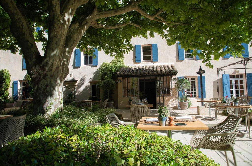 Gigondas Hotel | Société Hôtelière de Montmirail