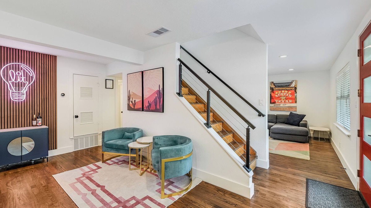 Dawson House | SoCo Vibes | Near DT | 9 beds
