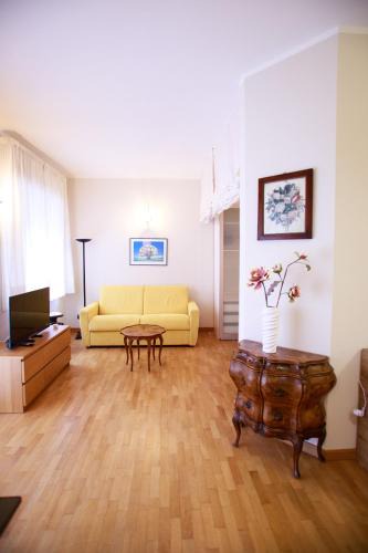 San Martino Apartment | Sofia House with Private Parking