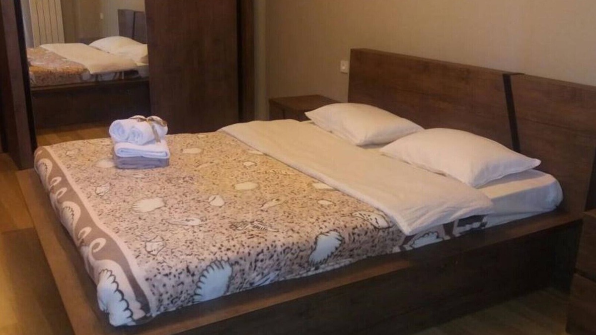 Coffeyville House | Sofias Apartments ready to book