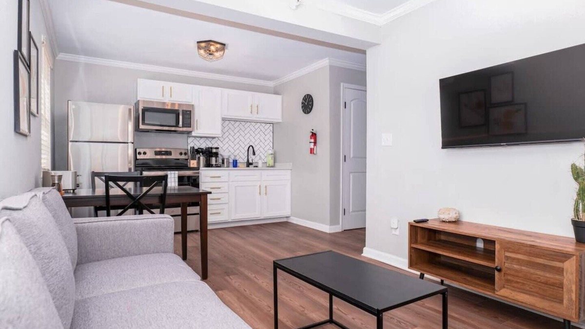 Cottage Line Apartment | Sojourn 1 BR Beach Home with Private Beach Access