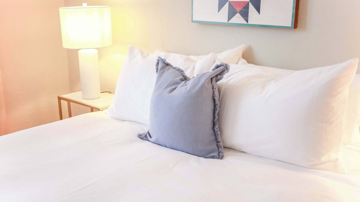 Norfolk Apartment | Sojourn at Colley Manor Unit 5