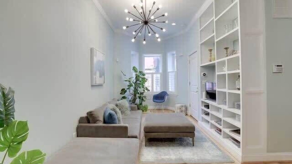 Mount Vernon Square House | Sojourn Mt Vernon Sq Outdoor Space 2BR/2BA