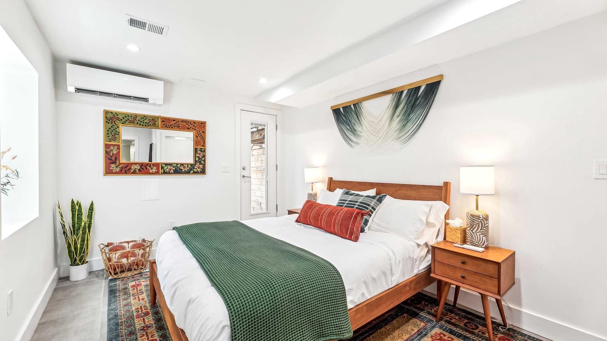 Le Droit Park Apartment | Sojourn Park Oasis Su