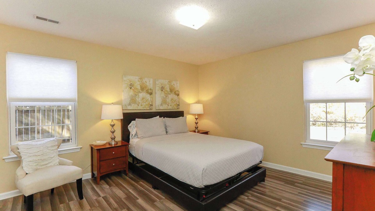 North Newport News House | Sojourn Ranch Home near Ft Eustis Family Home