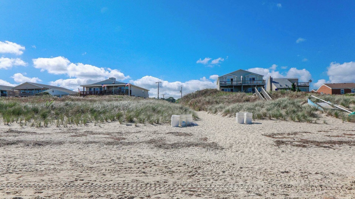 Chic's Beach Apartment | Sojourn's Sea Views with Balcony Sleeps 4