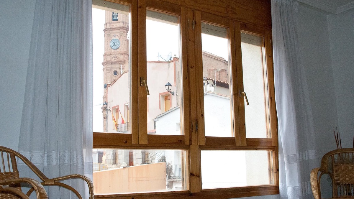 Munebrega Apartment | Sol apartment ideal for large families and to visit the Monasterio de Piedra.