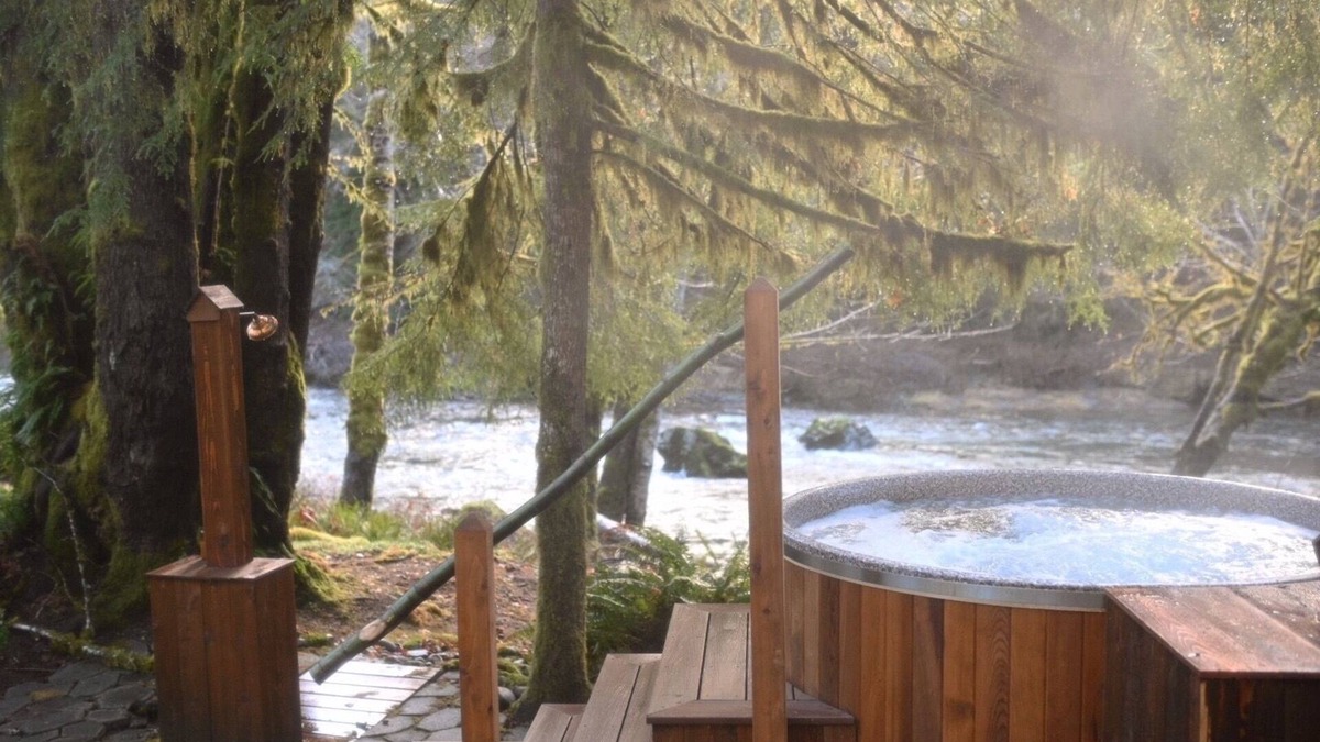 Beaver Cabin | Sol Duc Riverside Retreat: Entire Riverfront Home