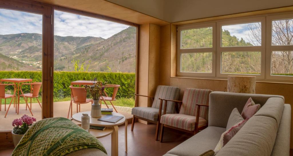 Manteigas House | Solar da Castanha - Forest House