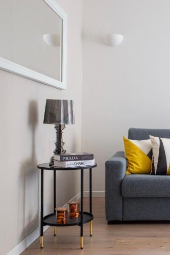 Zona Solari Apartment | Solari Apartment, Milan fashion street