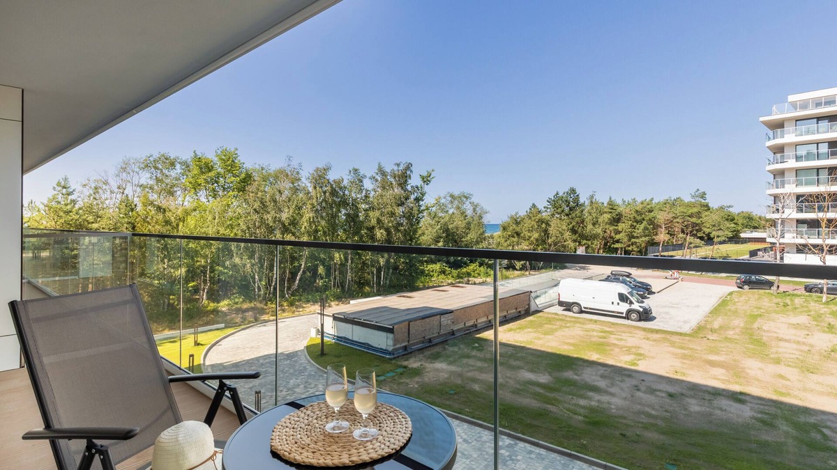 Darlowko Apartment | Solaris 25 m to the Beach by Renters