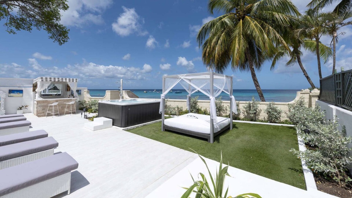Weston Apartment | Solaris Beach House Luxury apartment
