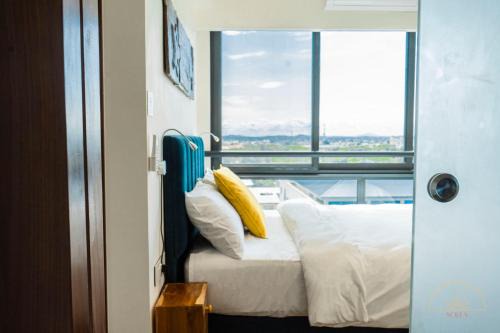 North Ridge Apartment | SOLEA 1 bedroom apartment - Central, comfortable, cozy, balcony, pool, gym