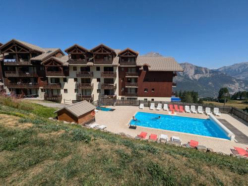 Puy-Saint-Vincent Apartment | SOLEIL DES ECRINS Puy Saint Vincent 1800 appart 4 pers refait neuf