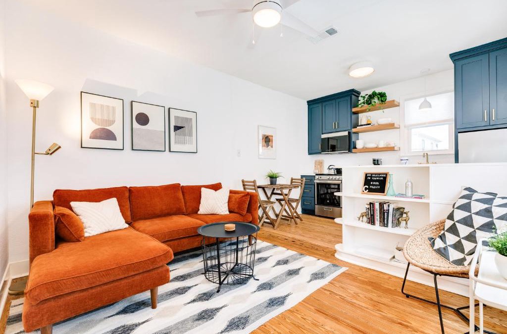 San Jacinto House | Soleil House - Unit C