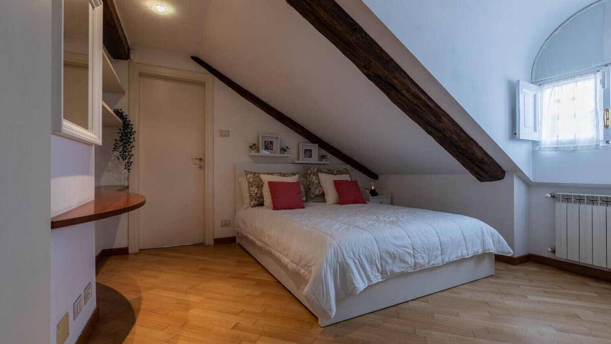 Historic Centre Apartment | Solferino Home by Wonderful Italy
