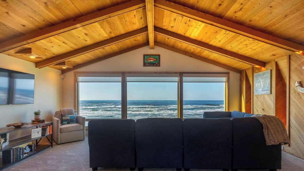 Seal Rock House | Solitude